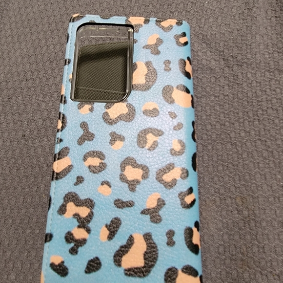 Phone case - Picture 3 of 3